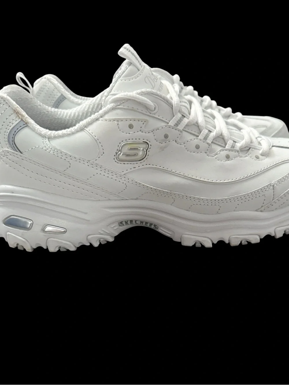 Skechers D’Lites Women’s Air Cooled Memory Foam, Size 10.